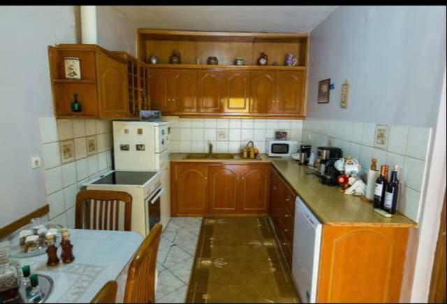 Rodomelo House With Terrace - 4 Bedrooms Leonídion Dış mekan fotoğraf