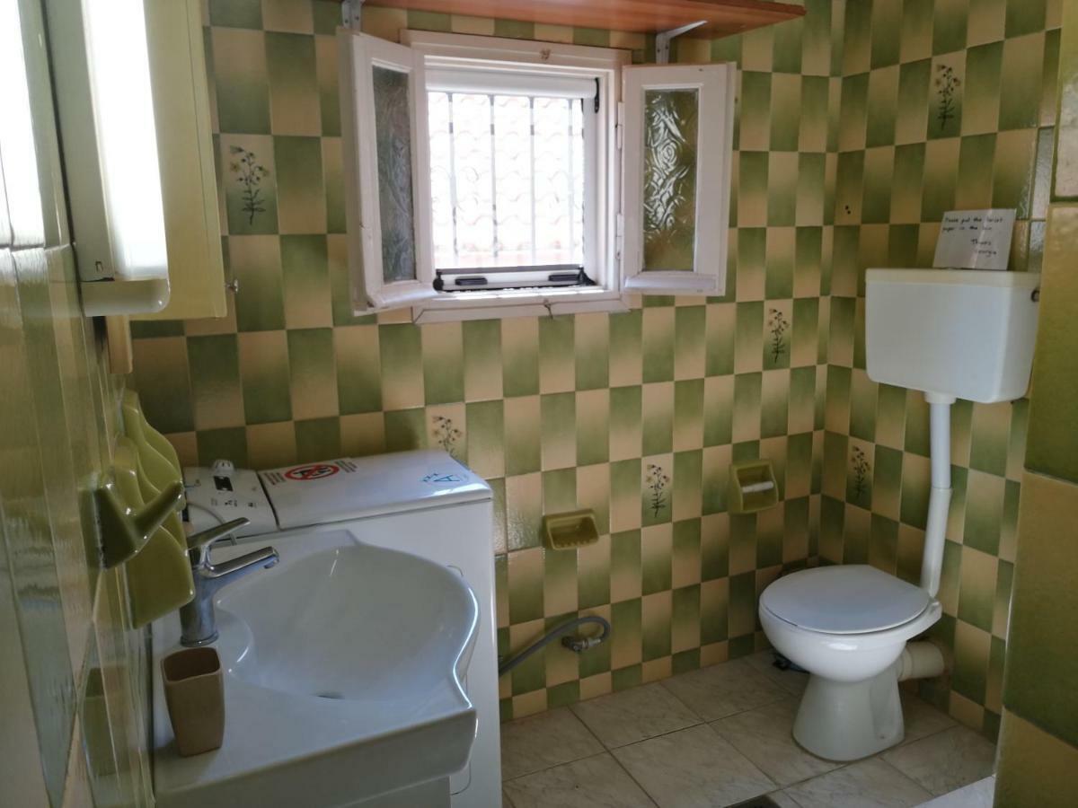 Rodomelo House With Terrace - 4 Bedrooms Leonídion Dış mekan fotoğraf